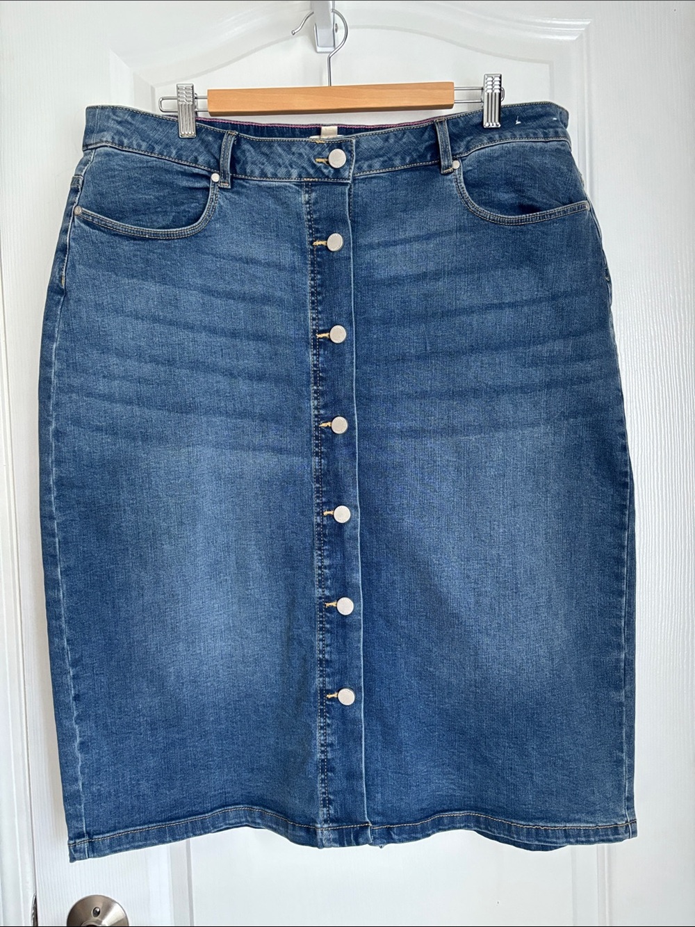 Button-Front long Dark Blue Denim Skirt